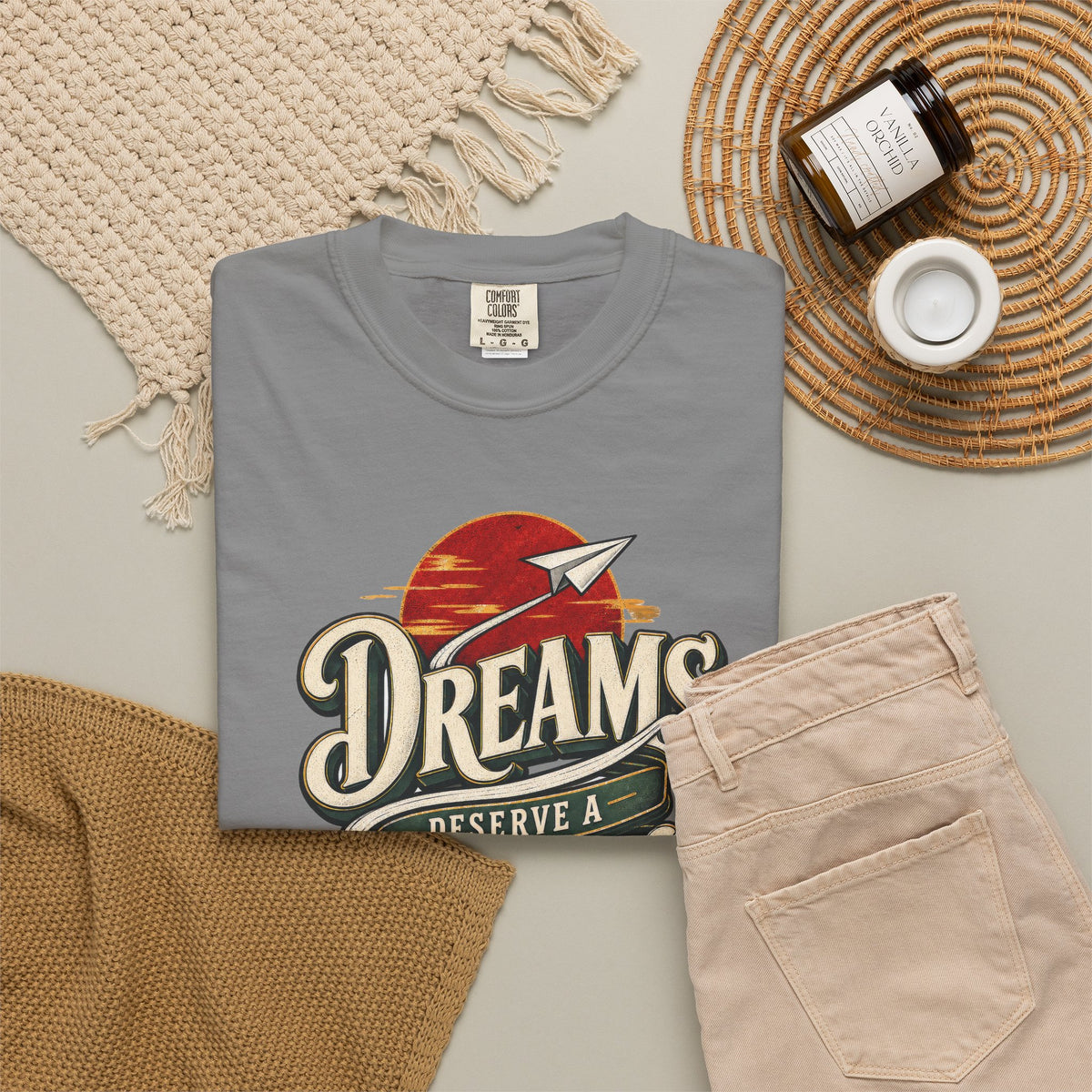 T-Shirt — "Dreams Deserve a Tomorrow: Free Palestine" Vintage Graphic Tee