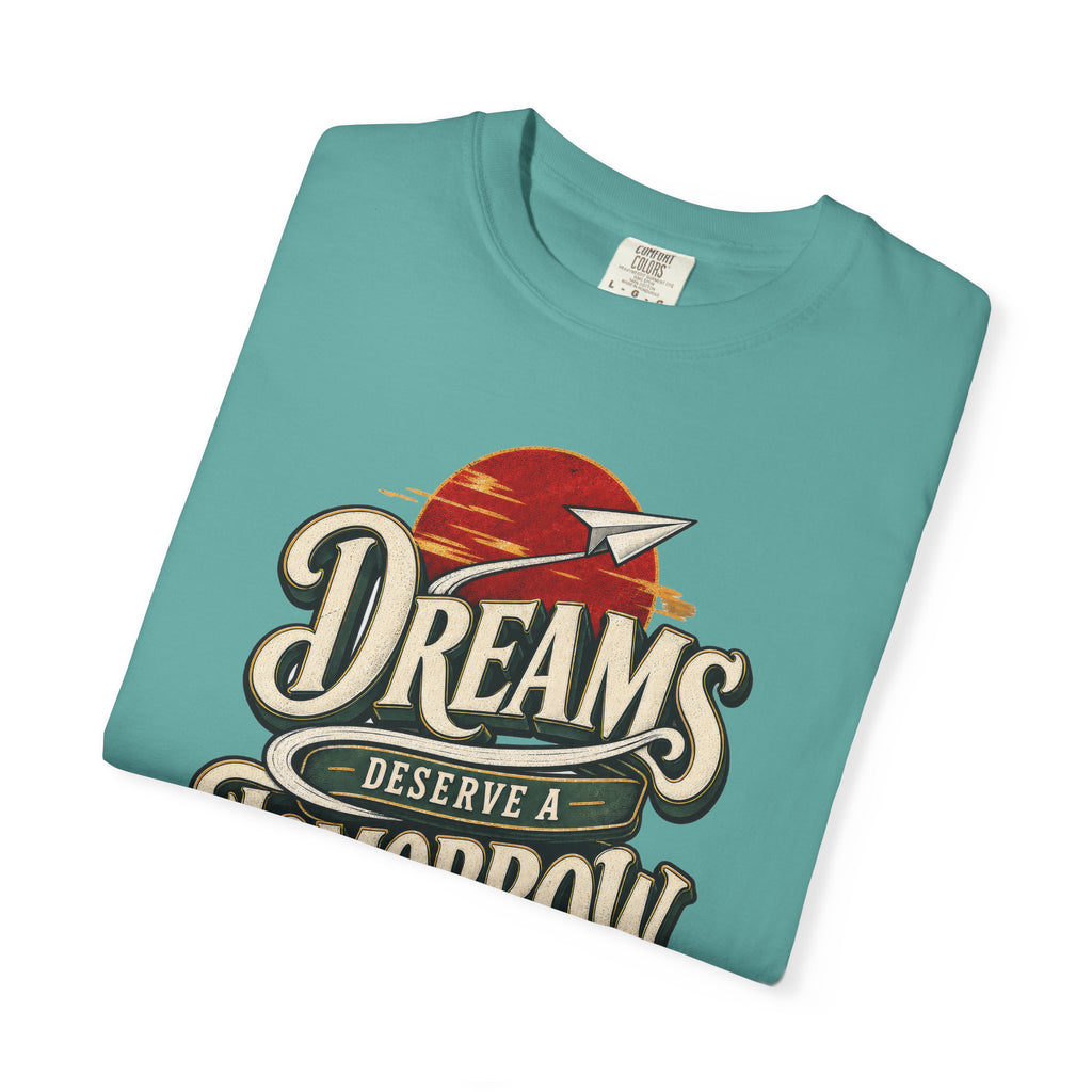 T-Shirt — "Dreams Deserve a Tomorrow: Free Palestine" Vintage Graphic Tee