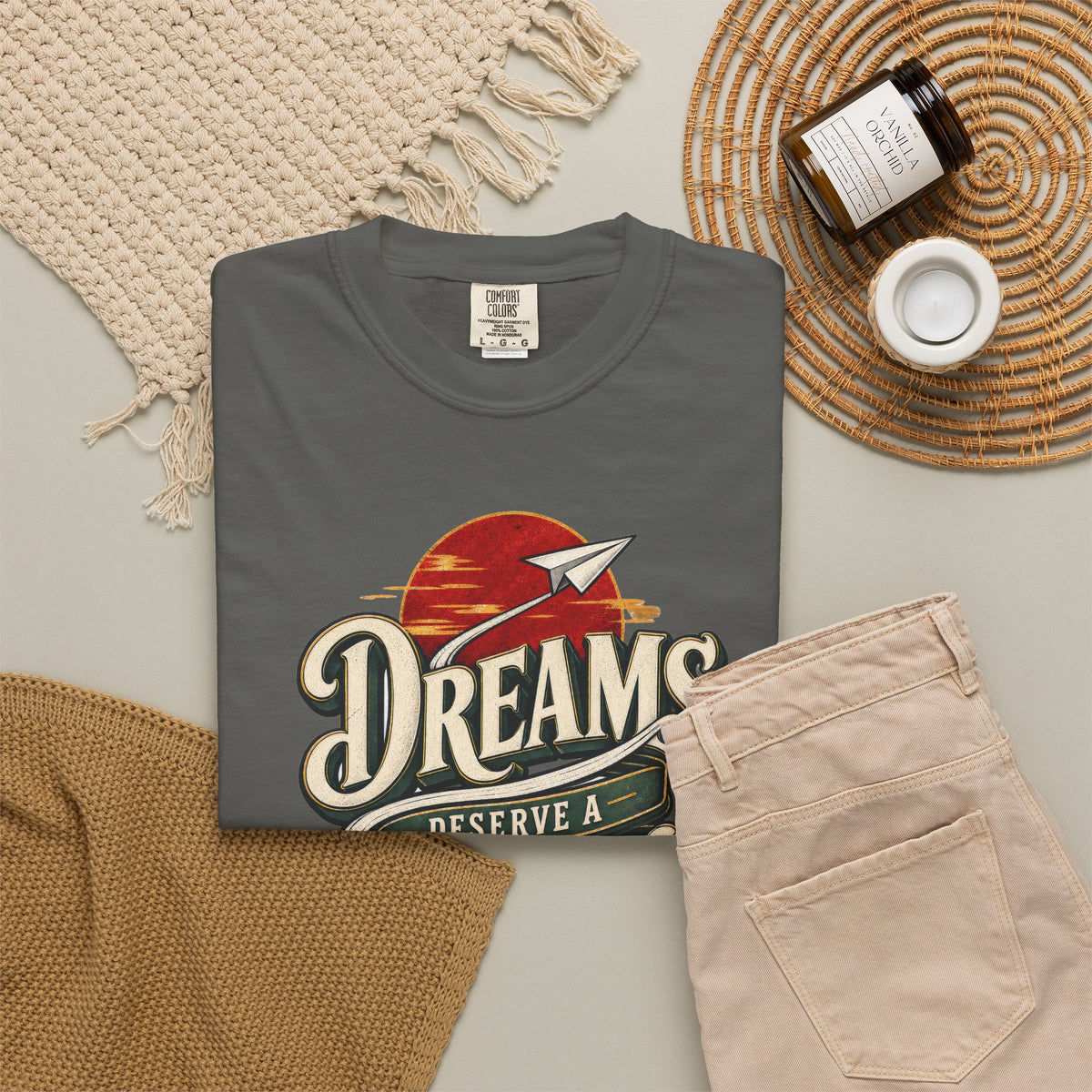 T-Shirt — "Dreams Deserve a Tomorrow: Free Palestine" Vintage Graphic Tee